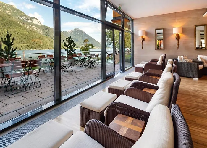 Aja Fuerstenhaus Am Achensee 4* Пертизау